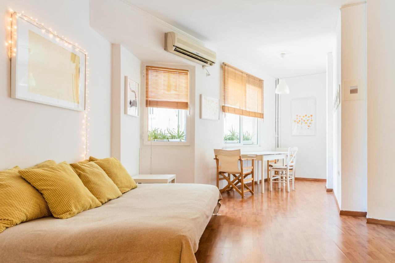 Beautiful Studio - Heart Of Athens Apartment Bagian luar foto